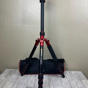 MeFoto A1350 Q1 Carbon Fiber Roadtrip Tripod & Carry Case Red Black